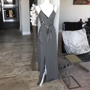 NWOT WOMENS BLACK WHITE MAXI SUN DRESS